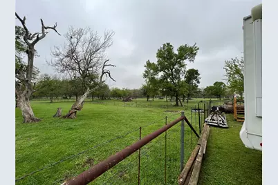 2700 County Road 305, Jarrell, TX 76537 - Photo 7