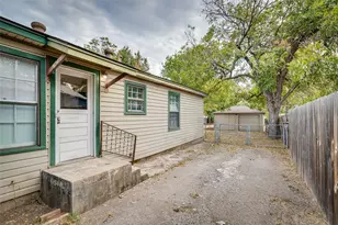 1011 E 49th St, Austin, TX 78751 - Photo 31