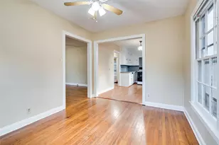 1011 E 49th St, Austin, TX 78751 - Photo 9