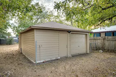 1011 E 49th Street, Austin, TX 78751 - Photo 33
