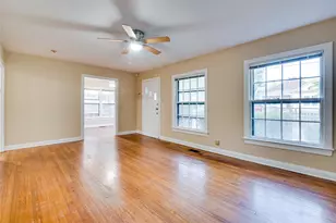 1011 E 49th St, Austin, TX 78751 - Photo 5