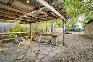 1011 E 49th St, Austin, TX 78751 - Photo 37