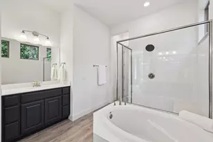 12500 Simmental Dr, Austin, TX 78732 - Photo 9