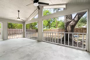 2600 Rogge Ln, Austin, TX 78723 - Photo 11