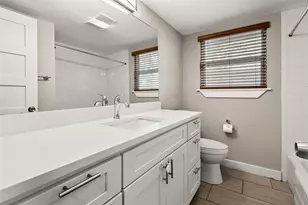 2600 Rogge Ln, Austin, TX 78723 - Photo 17