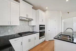 404 Young St, Buda, TX 78610 - Photo 5