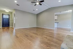 12430 Wycliff Ln, Austin, TX 78727 - Photo 11