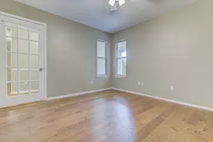 12430 Wycliff Ln, Austin, TX 78727 - Photo 9
