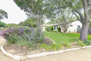 12430 Wycliff Ln, Austin, TX 78727 - Photo 3