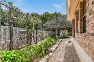 11109 Cap Stone Dr S, Austin, TX 78739 - Photo 23