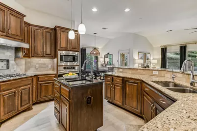 11109 Cap Stone Drive S, Austin, TX 78739 - Photo 11