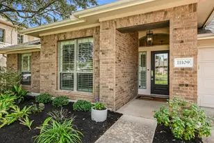 11109 Cap Stone Dr S, Austin, TX 78739 - Photo 3