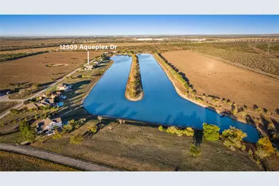 12509 Aquaplex Drive, Buda, TX 78610 - Photo 3