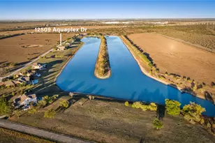 12509 Aquaplex Dr, Buda, TX 78610 - Photo 3