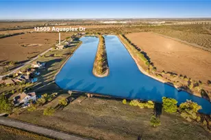 12509 Aquaplex Dr, Buda, TX 78610 - Photo 3