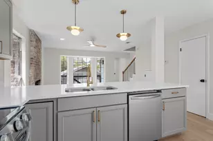 1707 Waterloo Tr, Austin, TX 78704 - Photo 13