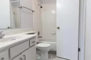 106 E 30th St, Austin, TX 78705 - Photo 17