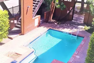106 E 30th St, Austin, TX 78705 - Photo 19