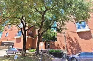 106 E 30th St, Austin, TX 78705 - Photo 21