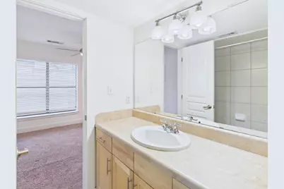 711 W 32nd Street #114, Austin, TX 78705 - Photo 17