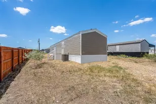 121 Sunflower rd, Dale, TX 78616 - Photo 25