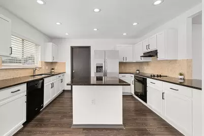 7525 Springtime Trail, Austin, TX 78747 - Photo 9