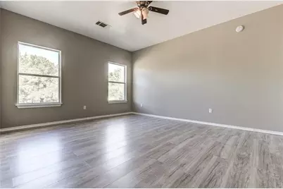 135 Valle Verde Drive, Del Valle, TX 78617 - Photo 19