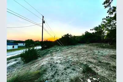 17612 Village Drive, Dripping Springs, TX 78620 - Photo 7