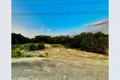 17612 Village Drive, Dripping Springs, TX 78620 - Photo 9