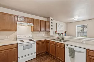 12705 St Mary Dr, Manor, TX 78653 - Photo 11