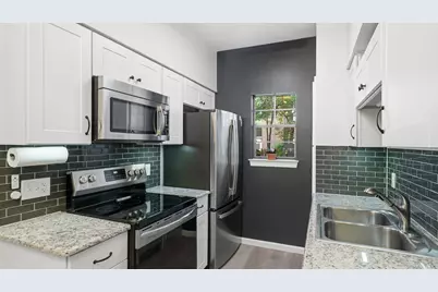 203 E 31st Street #102, Austin, TX 78705 - Photo 9