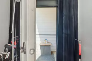 203 E 31st St, Austin, TX 78705 - Photo 19