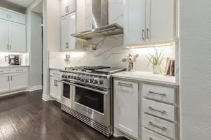 205 Standing Oak Dr, Georgetown, TX 78633 - Photo 9