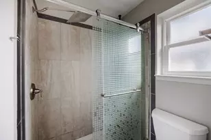 6101 London Dr, Austin, TX 78745 - Photo 23