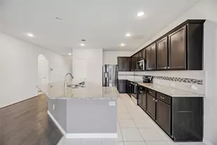 405 Farm Creek Dr, Hutto, TX 78634 - Photo 9