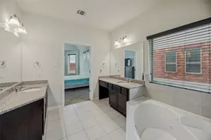 405 Farm Creek Dr, Hutto, TX 78634 - Photo 17