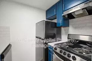 502 W 35th St, Austin, TX 78705 - Photo 3