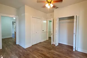 606 Mesquite St, Bastrop, TX 78602 - Photo 5