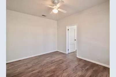 606 Mesquite Street, Bastrop, TX 78602 - Photo 13
