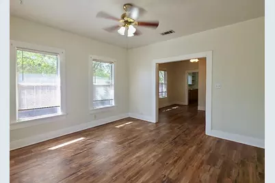 606 Mesquite Street, Bastrop, TX 78602 - Photo 3