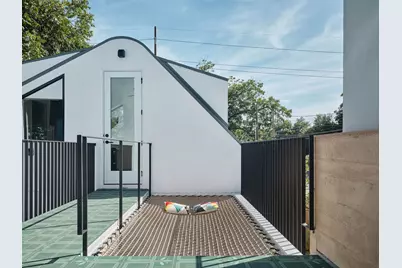 2201 Garden St, Austin, TX 78702 - Photo 29