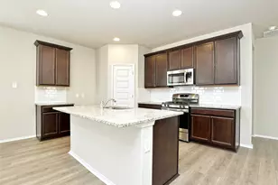 11628 Lago de Garda Dr, Austin, TX 78747 - Photo 9