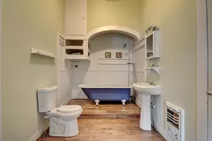 501 Burleson St, Smithville, TX 78957 - Photo 5