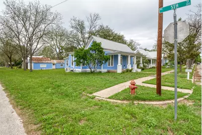 501 Burleson Street, Smithville, TX 78957 - Photo 3