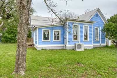 501 Burleson Street, Smithville, TX 78957 - Photo 33