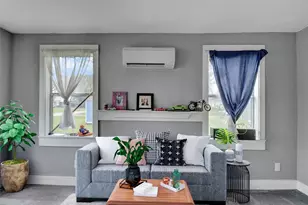 501 Burleson St, Smithville, TX 78957 - Photo 21