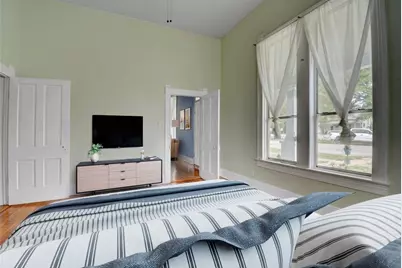 501 Burleson Street, Smithville, TX 78957 - Photo 23