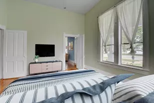 501 Burleson St, Smithville, TX 78957 - Photo 23