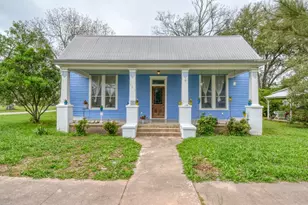 501 Burleson St, Smithville, TX 78957 - Photo 27