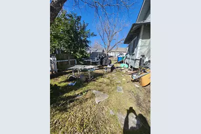 502 W 4th Street, Taylor, TX 76574 - Photo 31